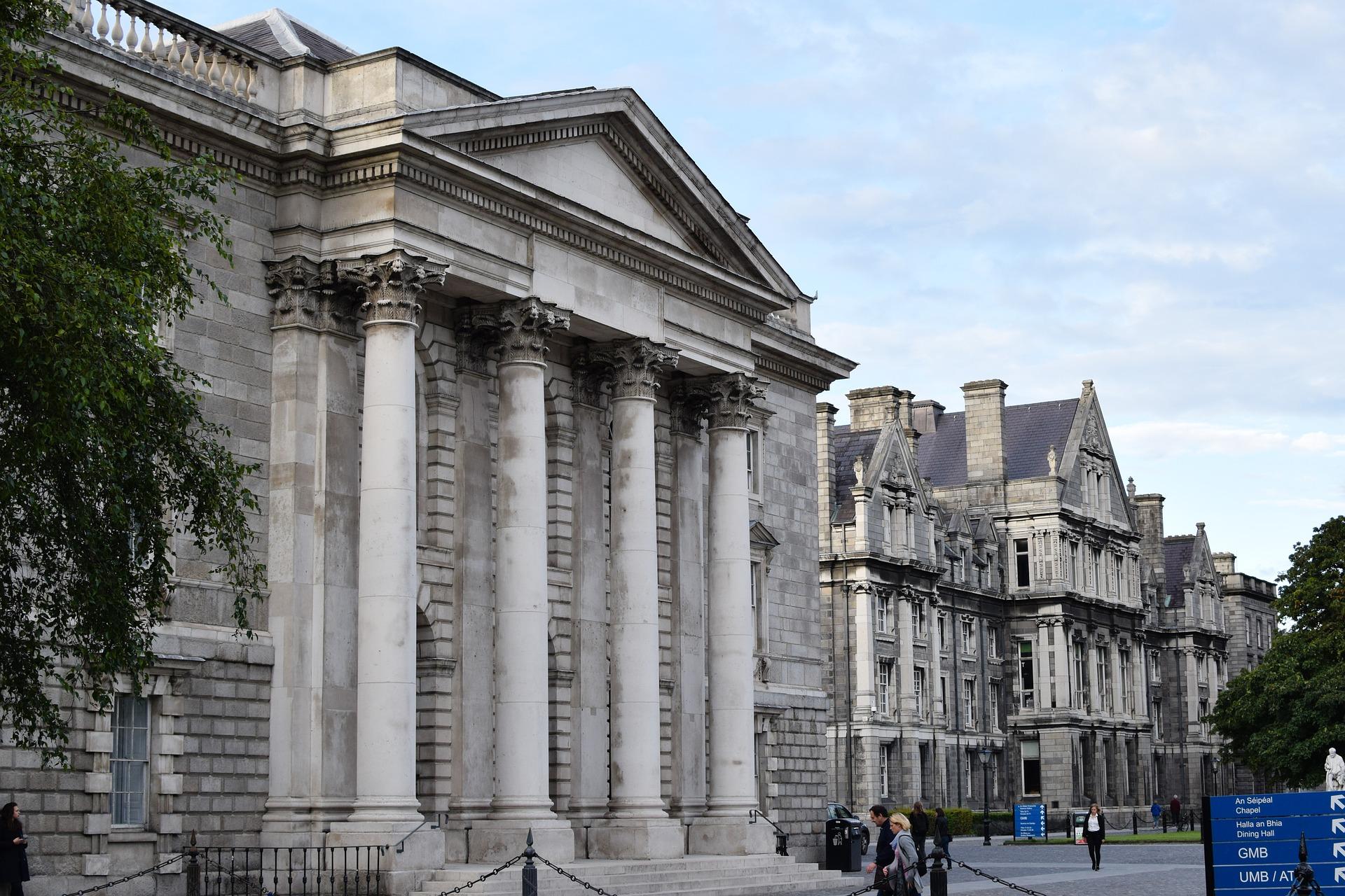 Jednym z najczęściej wybieranych uniwersytetów w Irlandii jest Trinity College Dublin