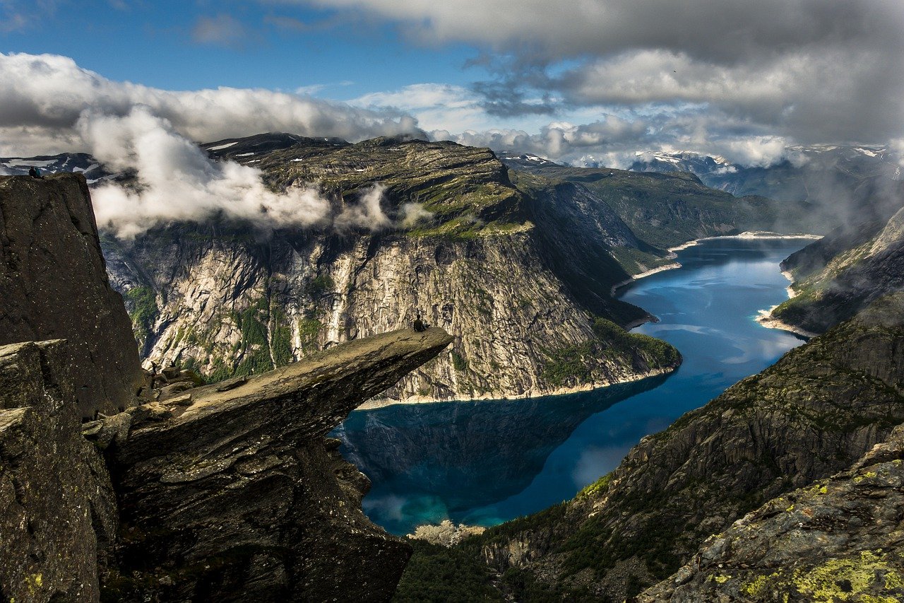 Studenci doceniają, że podczas studiów w Norwegii mają okazję zwiedzać słynne miejsca w Norwegii