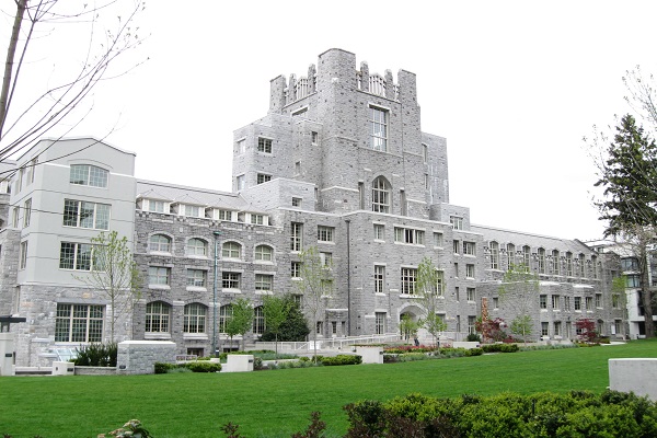 UBC to najbardziej międzynarodowy uniwersytet w Ameryce Północnej. Trzydzieści procent populacji studentów UBC pochodzi z zagranicy.