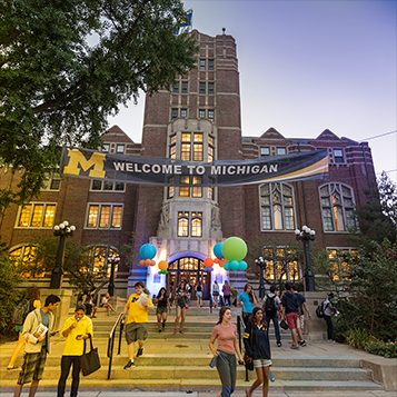University of Michigan to jedna z tych uczelni na świecie, która każdego roku wzbudza ogromne zainteresowanie uczniów kończących szkoły średnie.